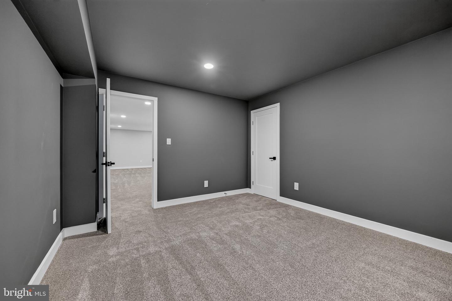 14208 N Gate Dr Property Photo 42