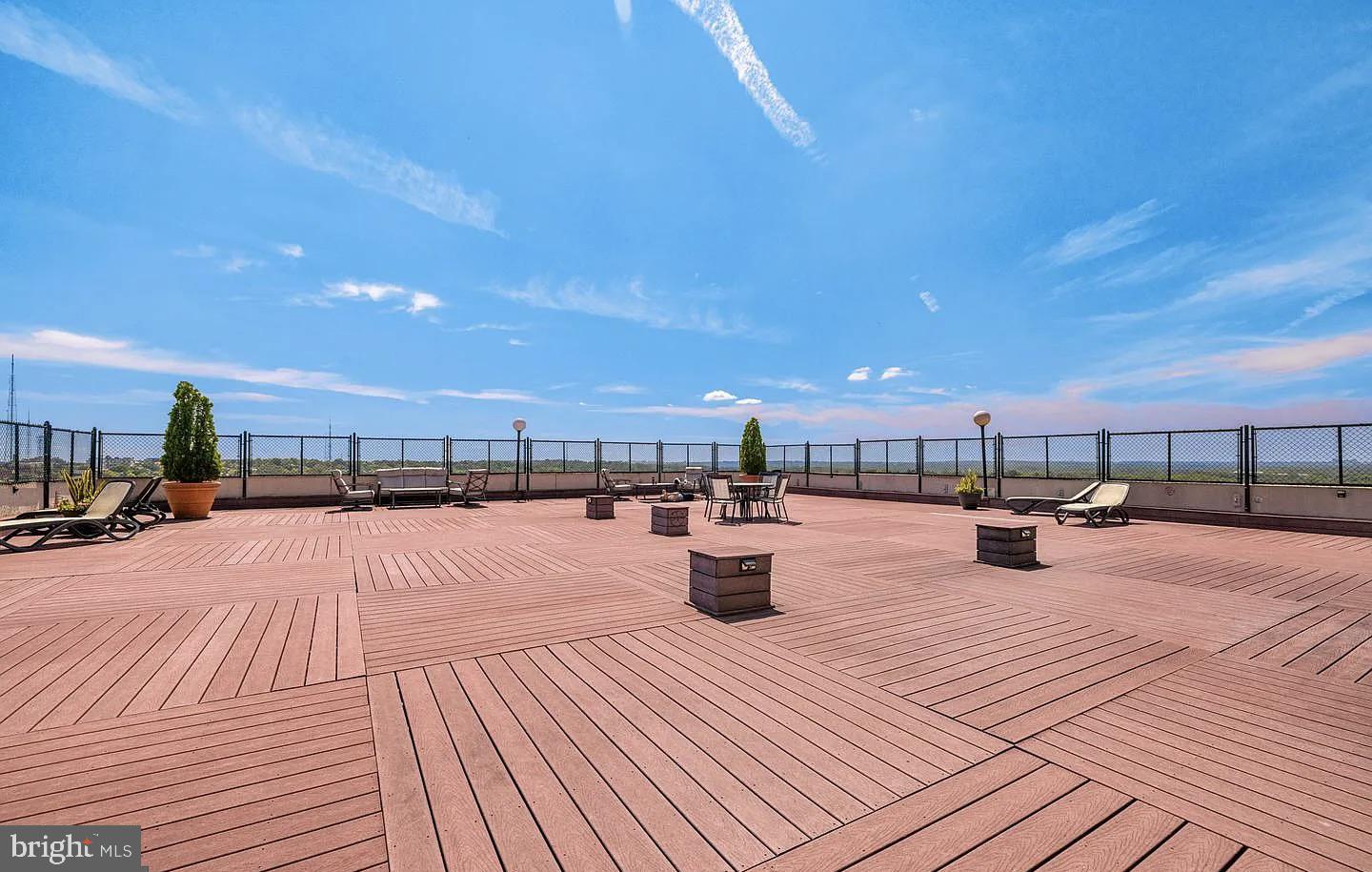4515 Willard Ave #1009s Property Photo 38