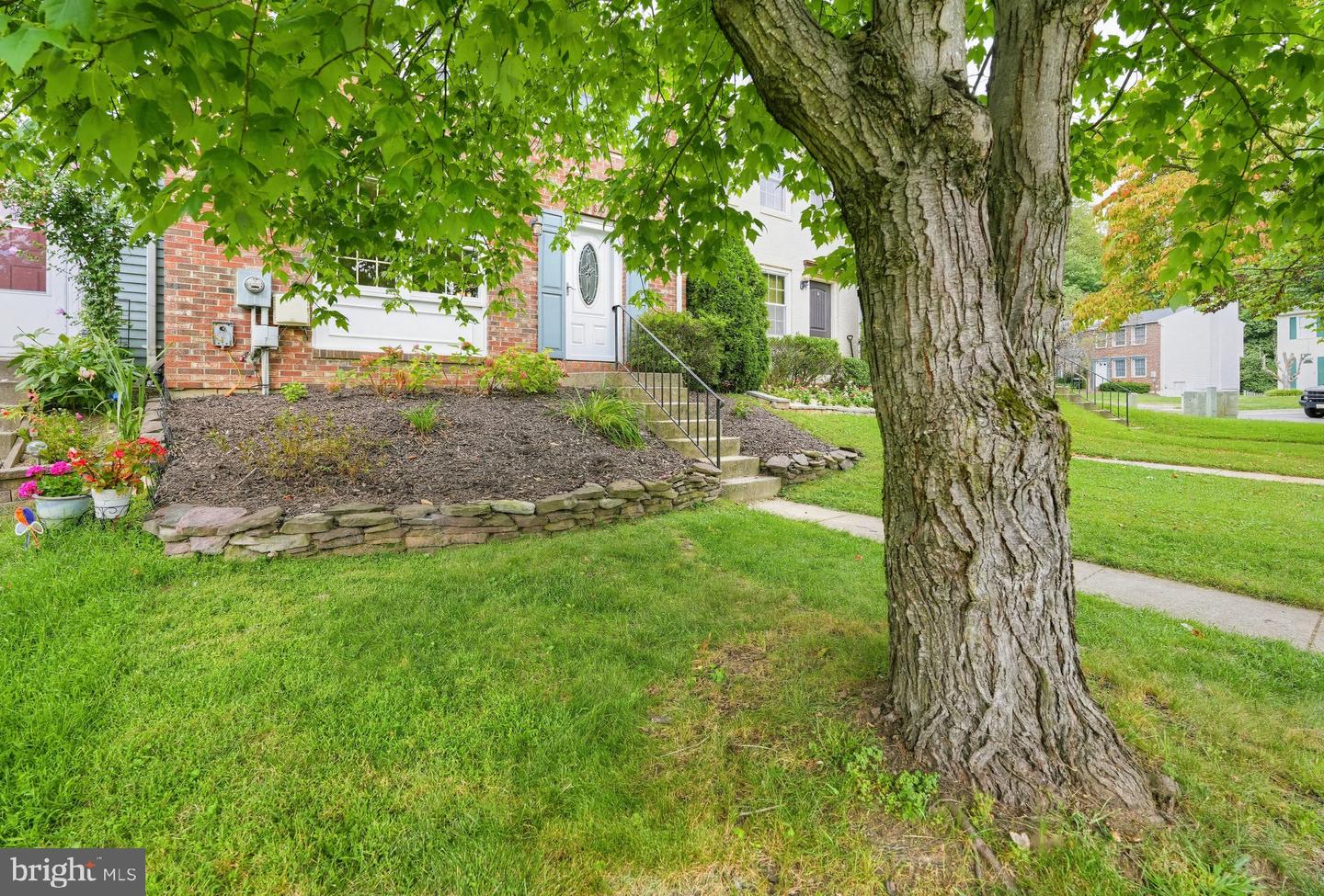 10806 Sir Barton Cir Property Photo 2