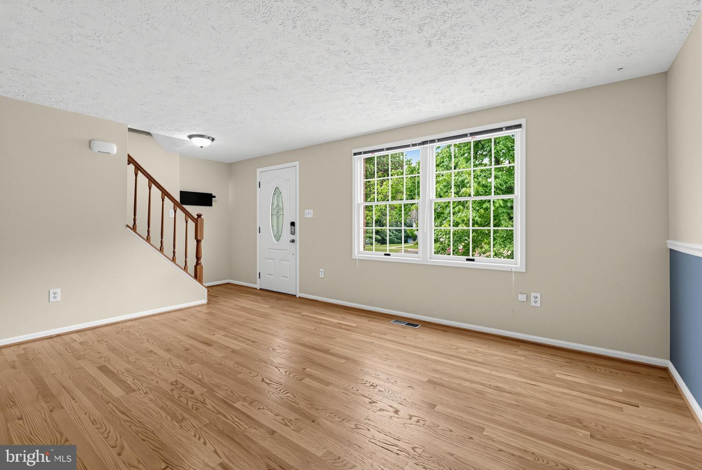 10806 Sir Barton Cir Property Photo 4