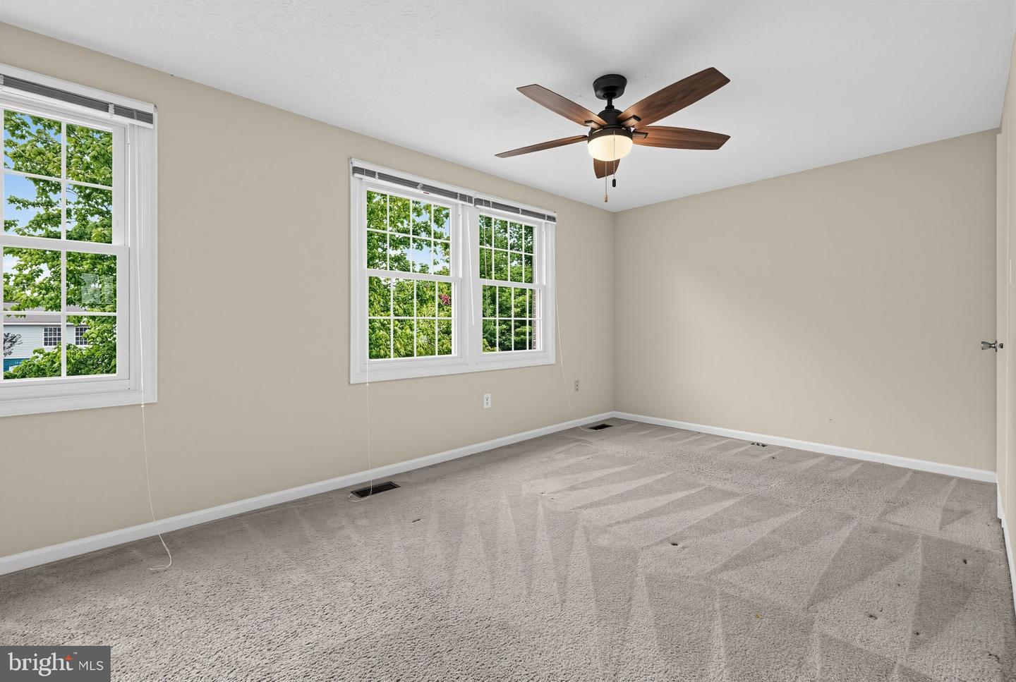 10806 Sir Barton Cir Property Photo 22