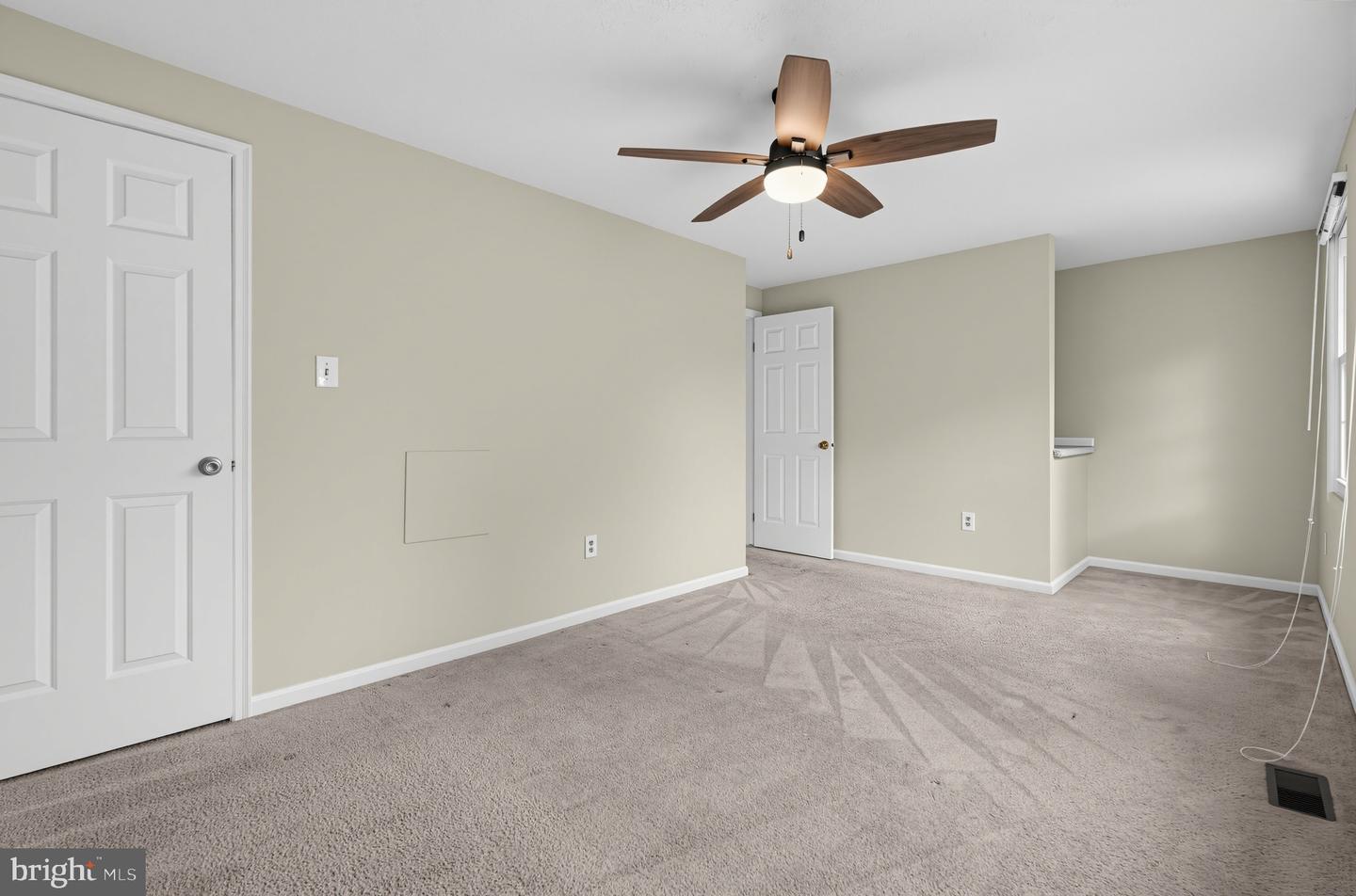 10806 Sir Barton Cir Property Photo 23