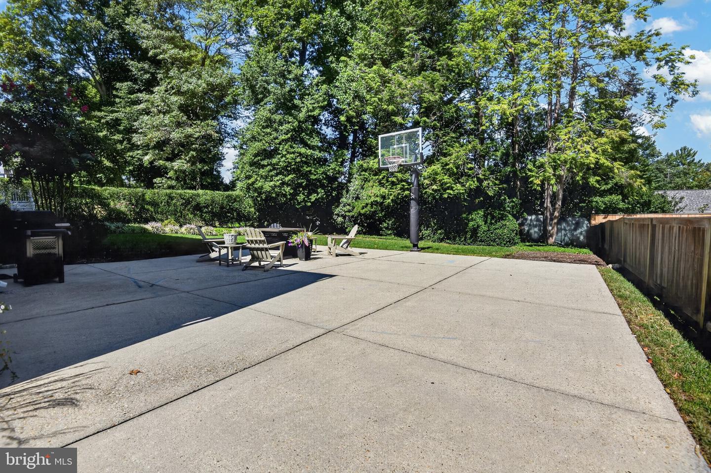 5305 Ridgefield Rd Property Photo 41