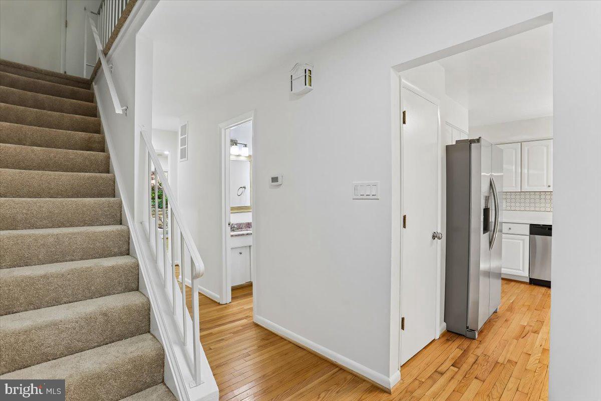 12234 Greenleaf Ave Property Photo 18