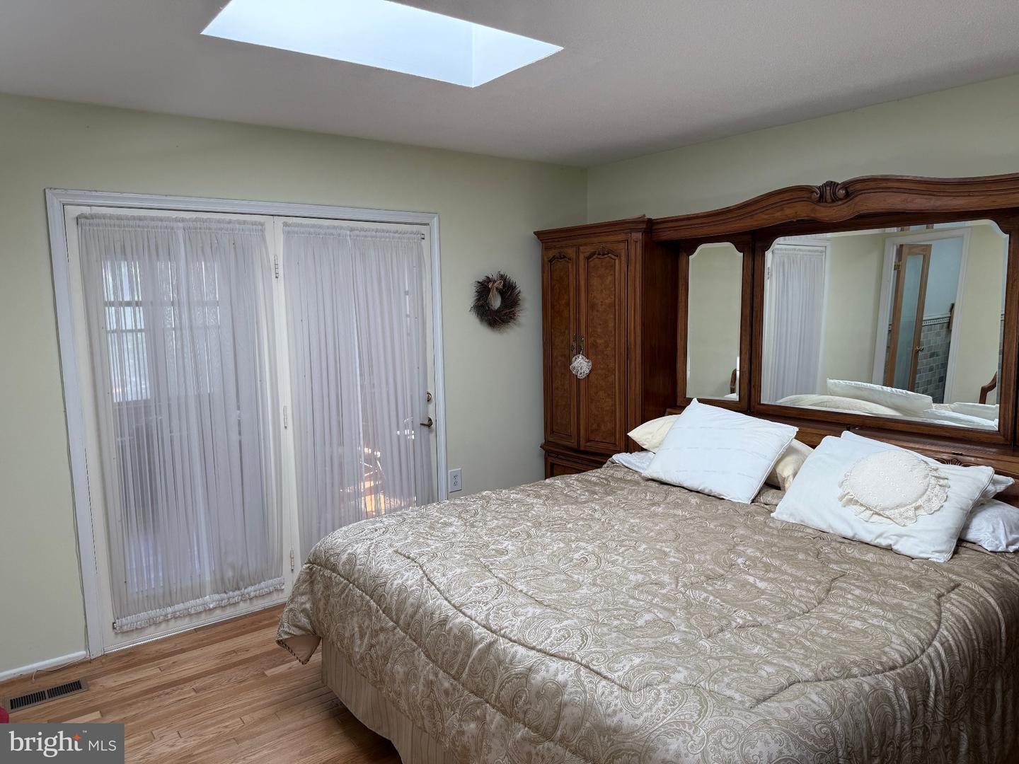 1420 Gerard St Property Photo 16