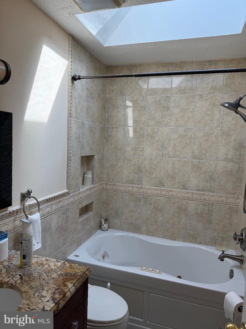 1420 Gerard St Property Photo 19