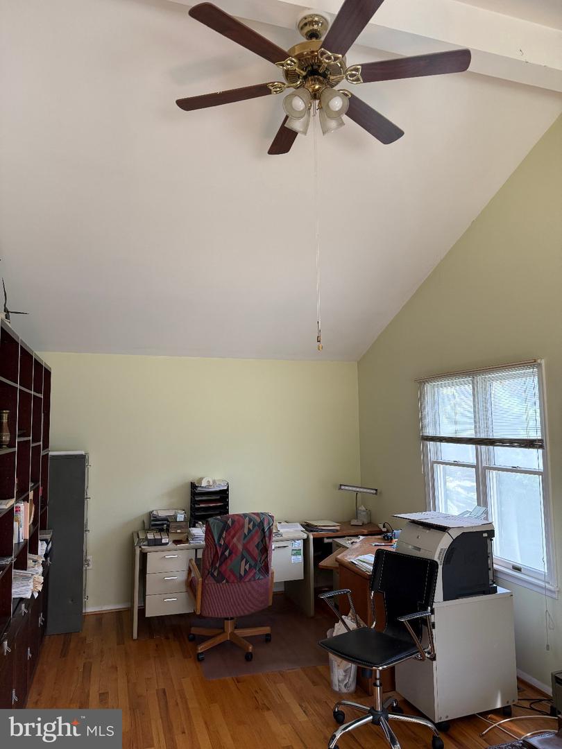 1420 Gerard St Property Photo 28