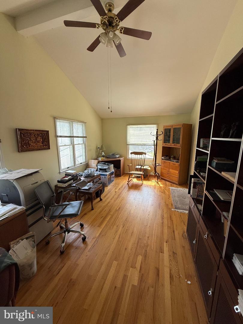 1420 Gerard St Property Photo 30