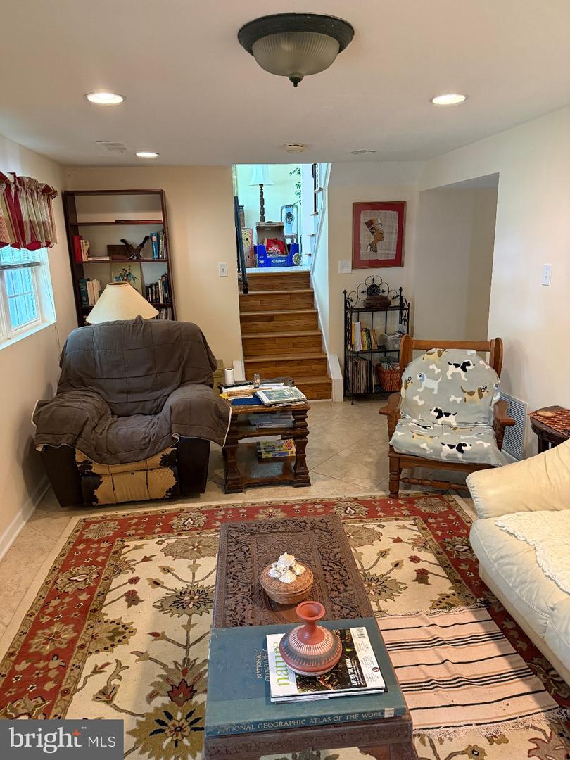 1420 Gerard St Property Photo 32