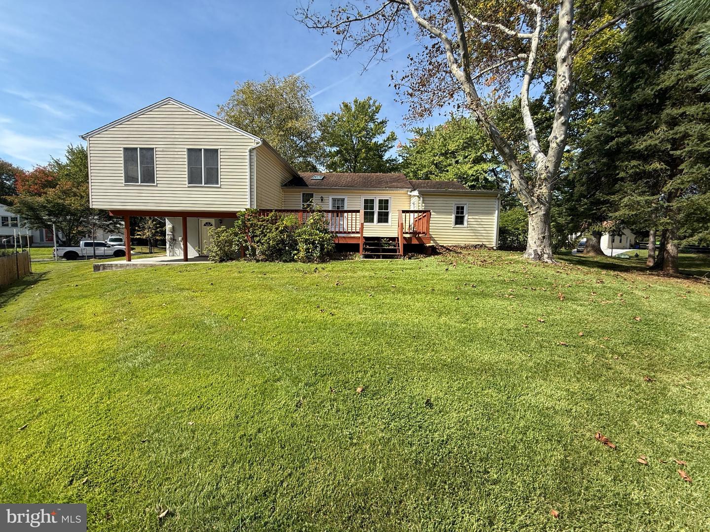 1420 Gerard St Property Photo 41