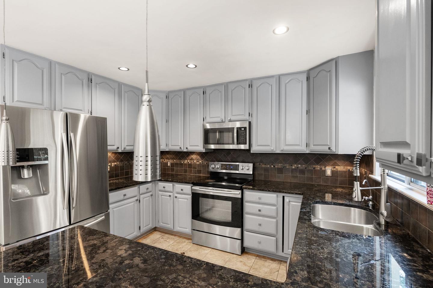 18 Solitaire Ct Property Photo 22