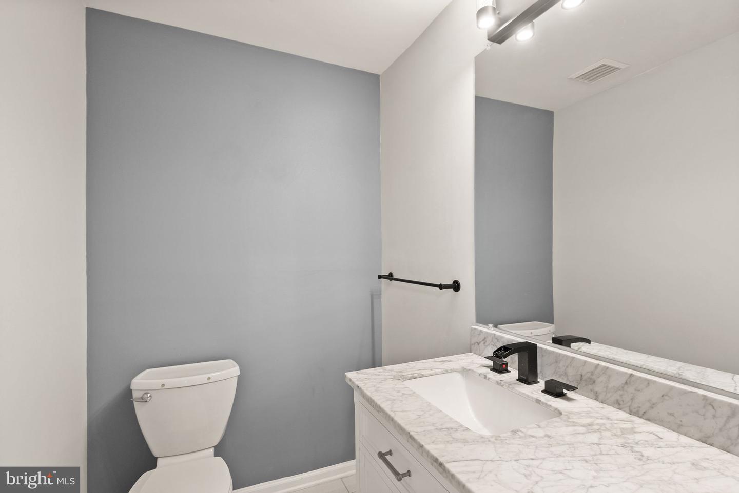 18 Solitaire Ct Property Photo 33