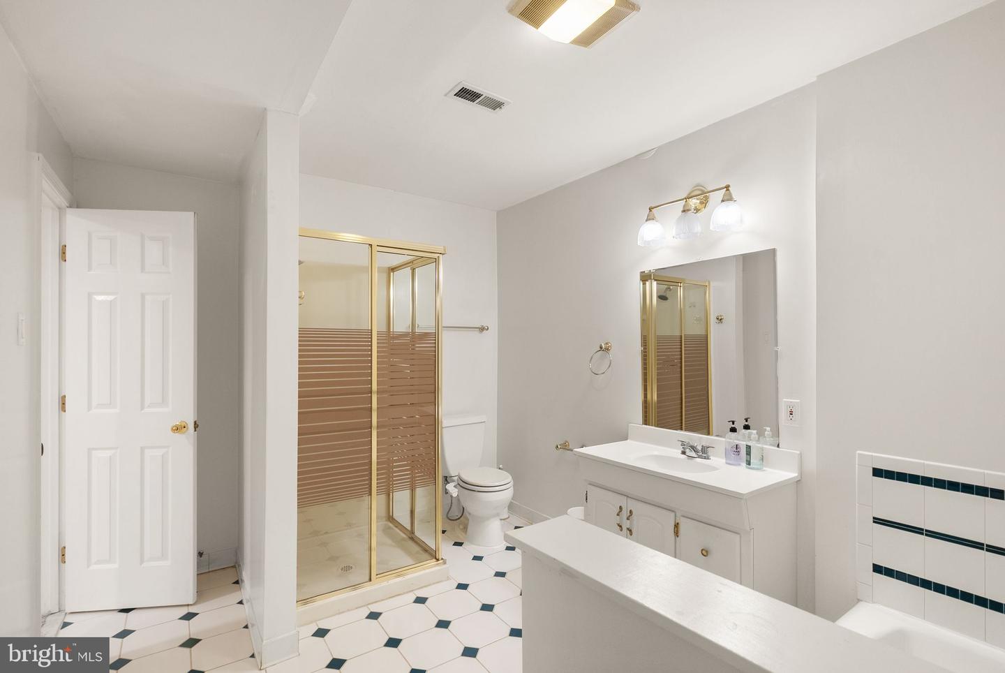 18 Solitaire Ct Property Photo 73