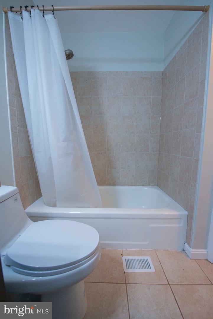 52 State Ct #101 Property Photo 22