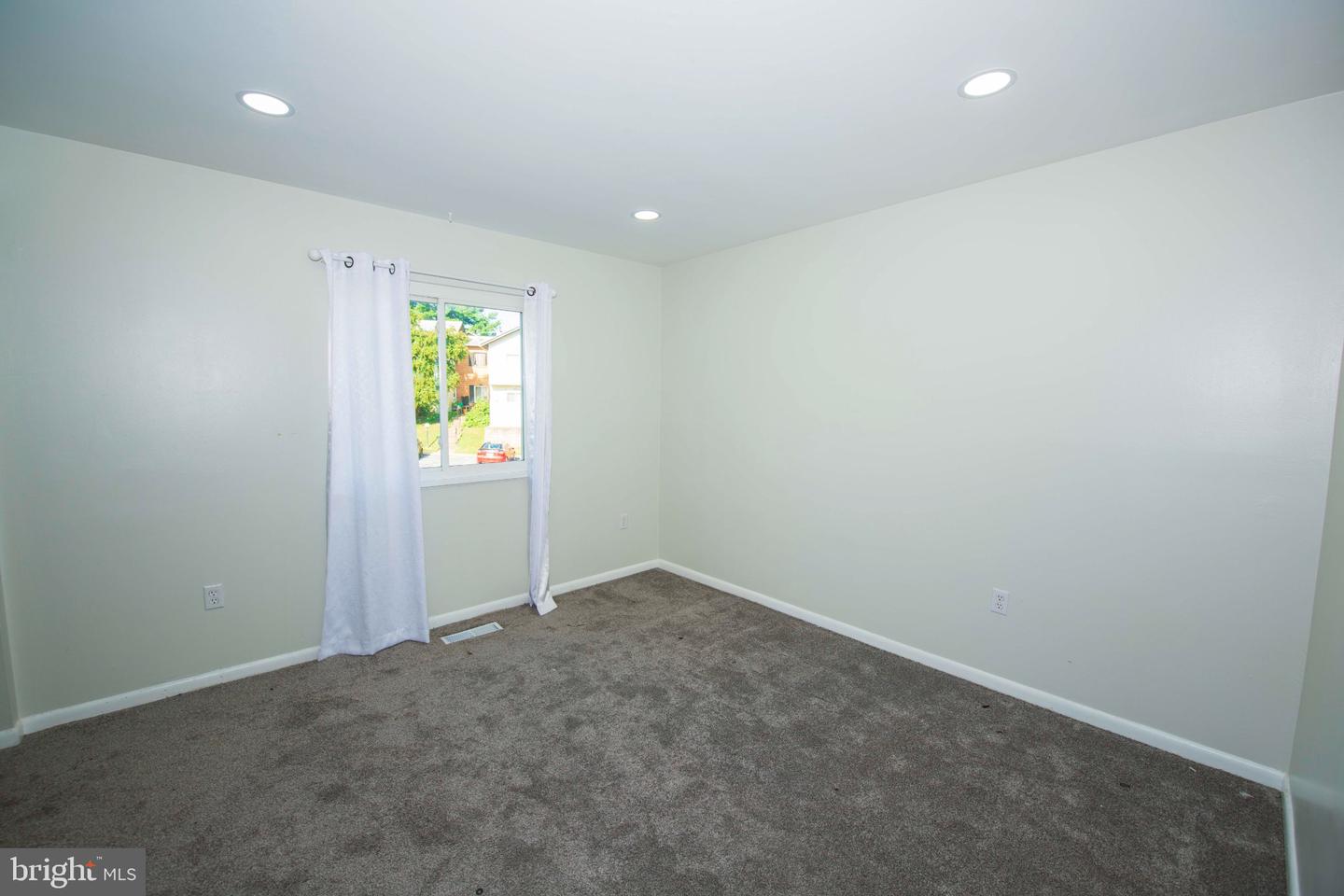 52 State Ct #101 Property Photo 31
