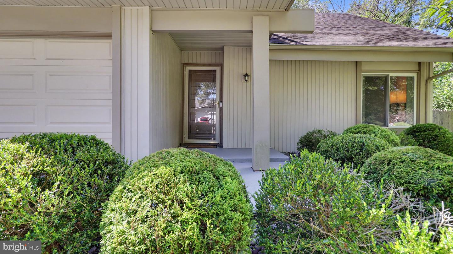 9136 Tulip Grove Rd Property Photo 3
