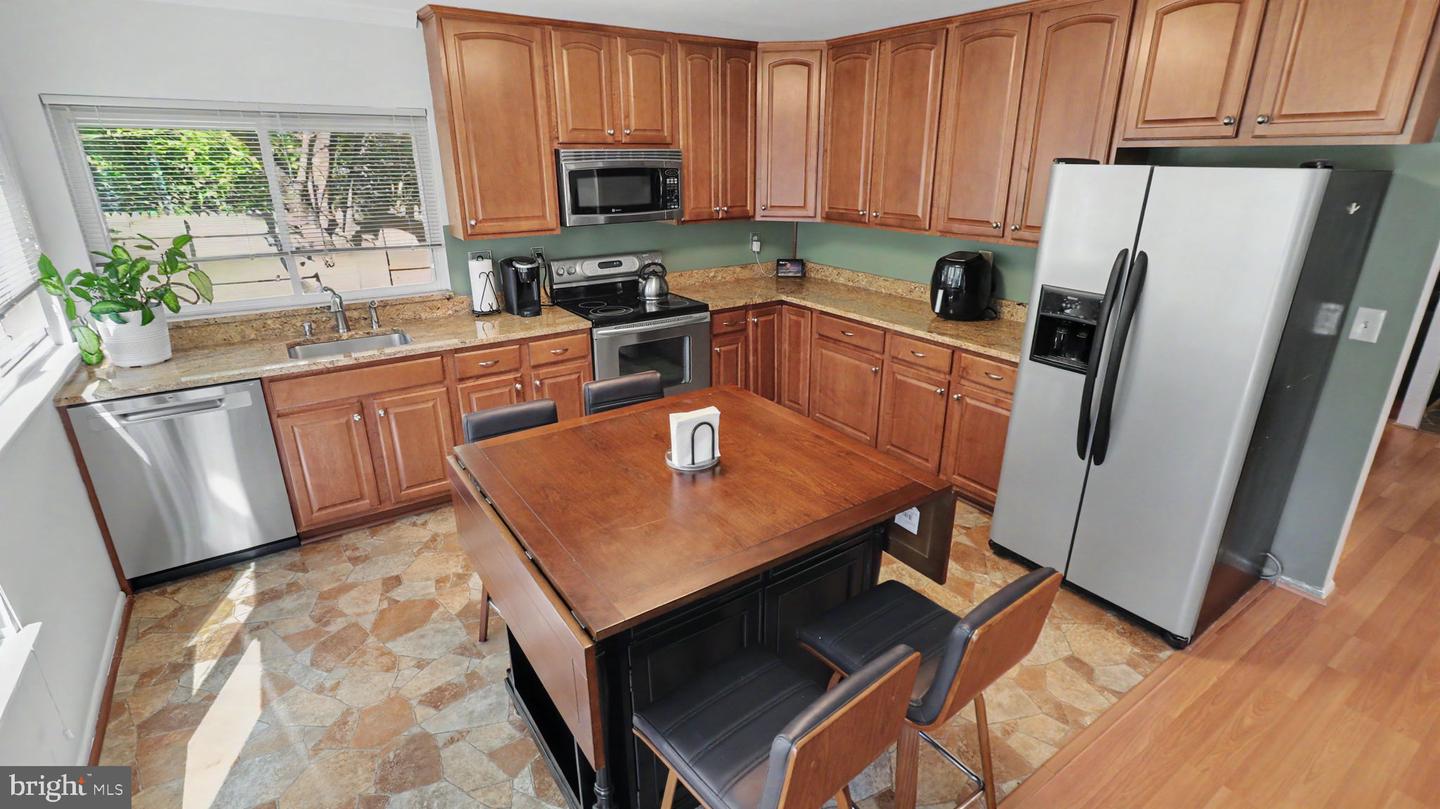 9136 Tulip Grove Rd Property Photo 12