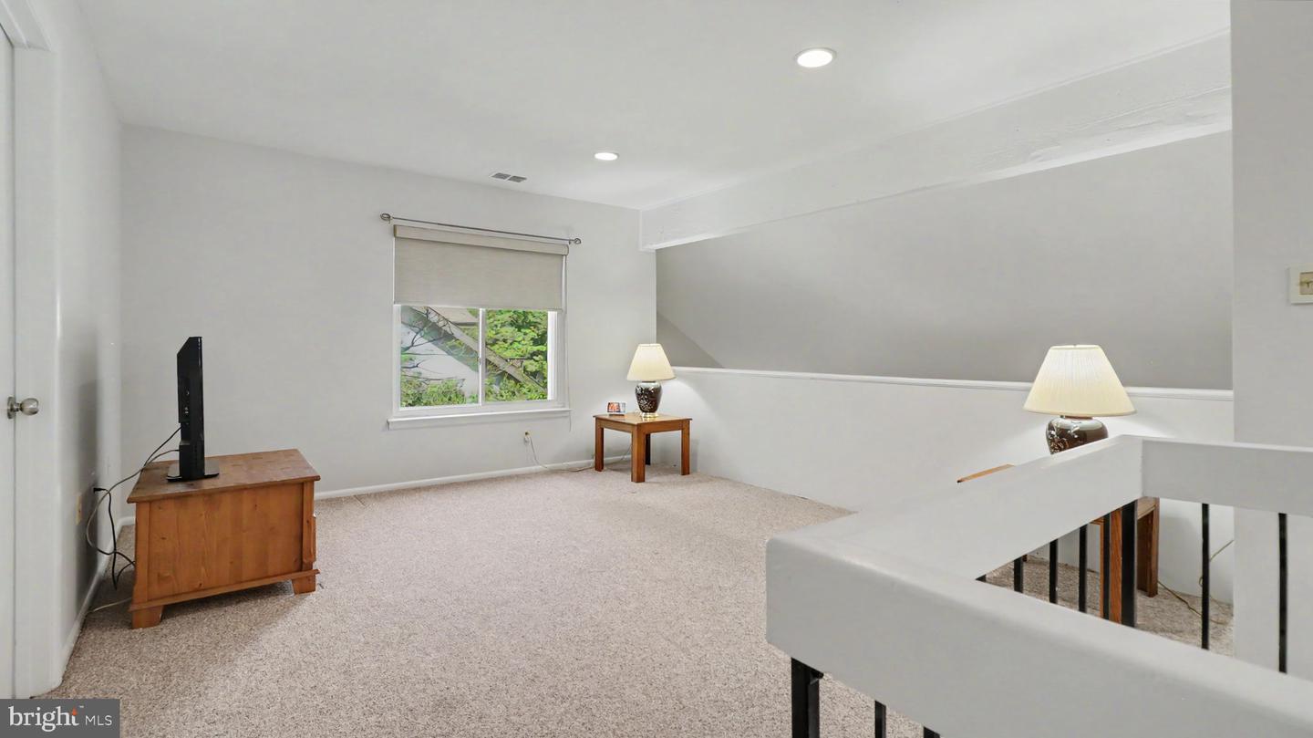 9136 Tulip Grove Rd Property Photo 23
