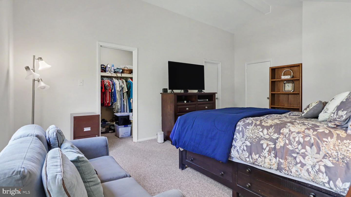 9136 Tulip Grove Rd Property Photo 38