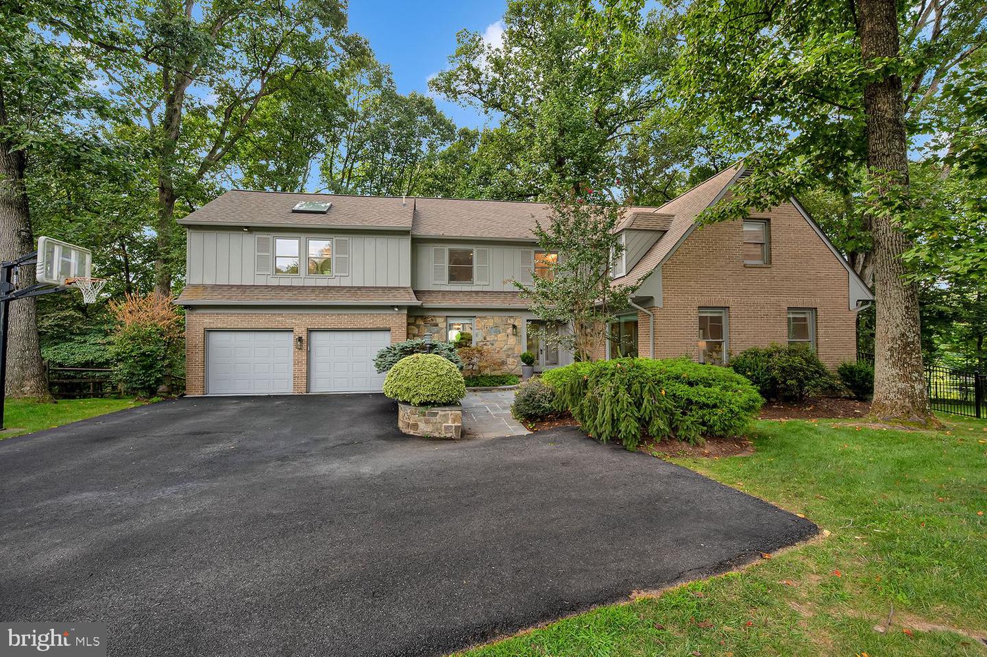 12232 Seline Way Property Photo 1