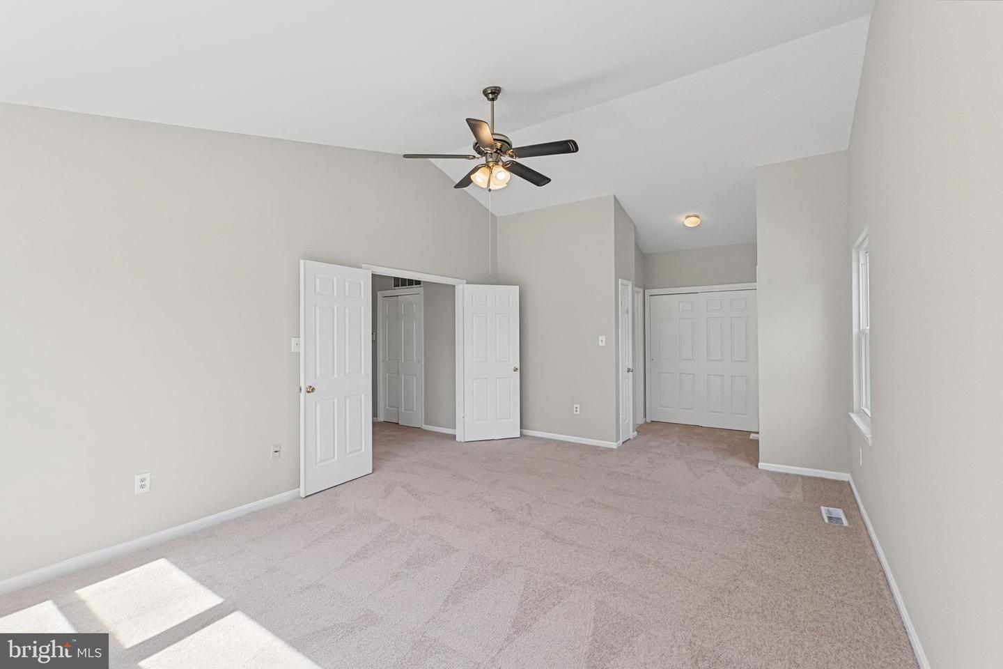 18906 Impulse Ln Property Photo 30