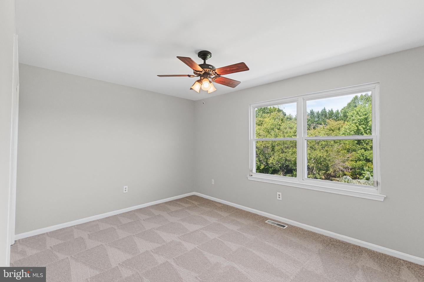 18906 Impulse Ln Property Photo 35