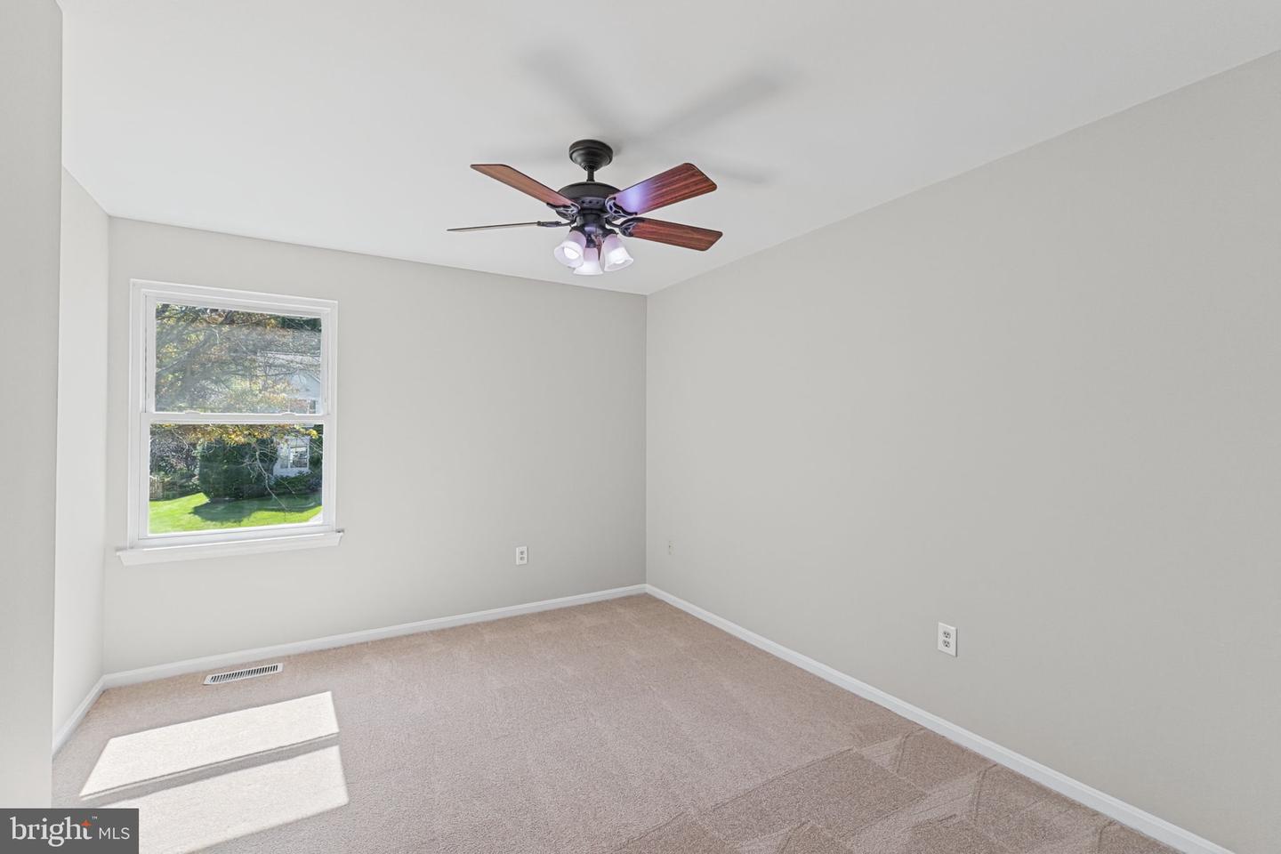 18906 Impulse Ln Property Photo 36