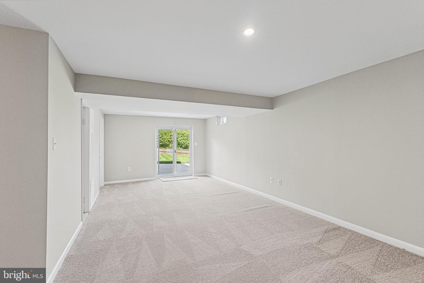18906 Impulse Ln Property Photo 38
