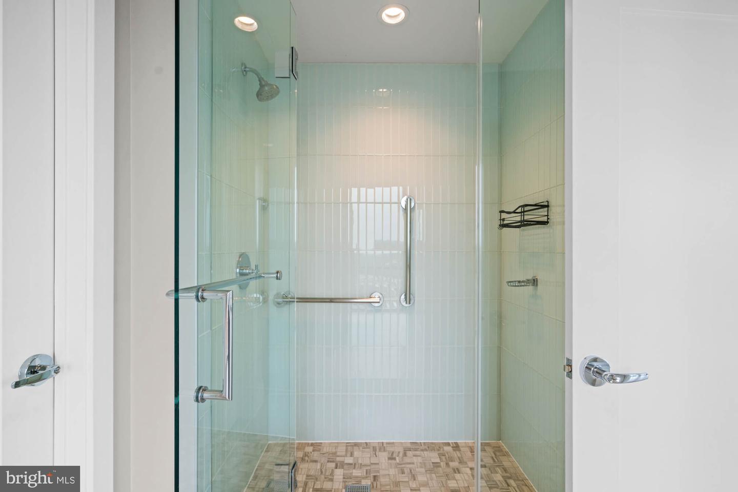 930 Rose Ave #2002 Property Photo 48