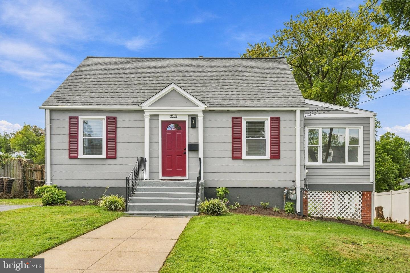 2508 Lindell St Property Photo 1