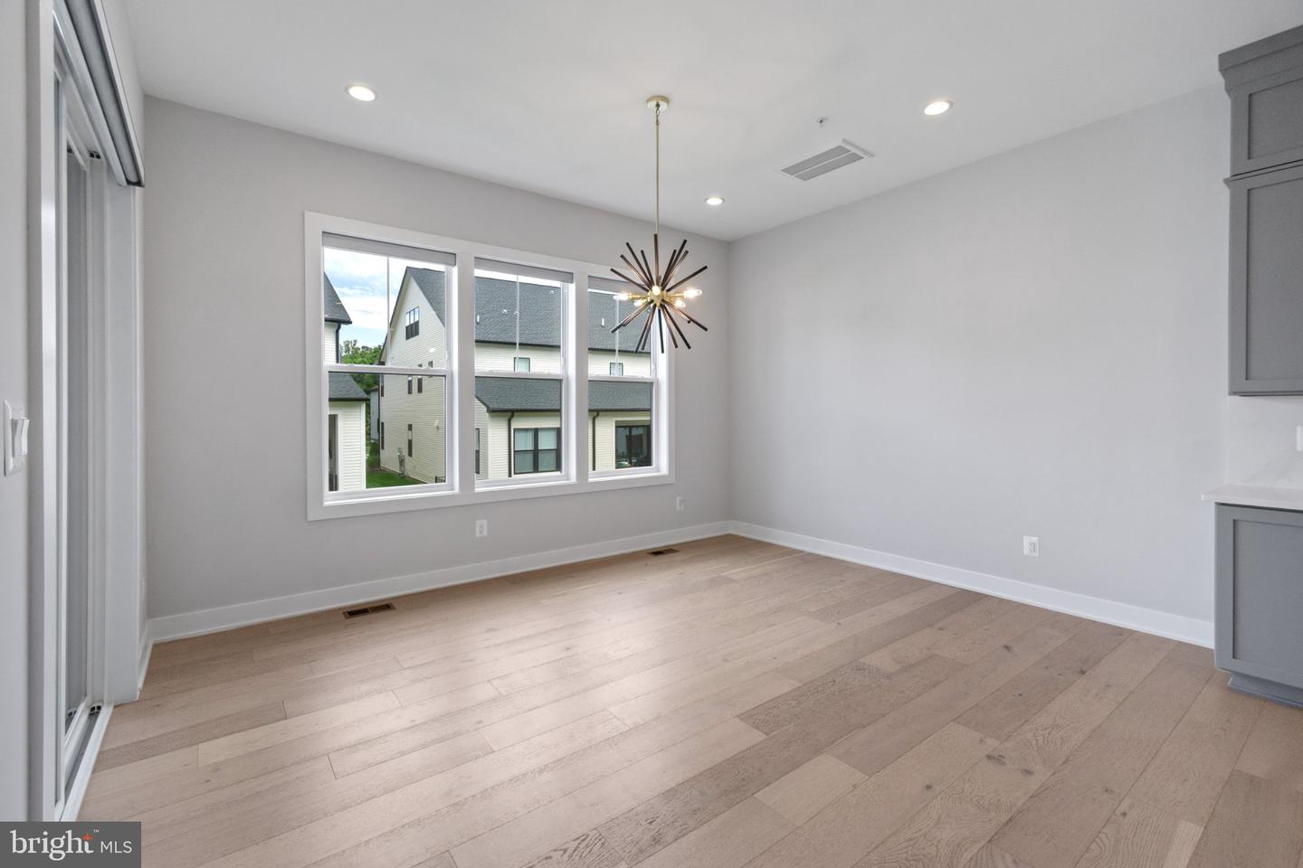 6829 Penngrove Ln Property Photo 22