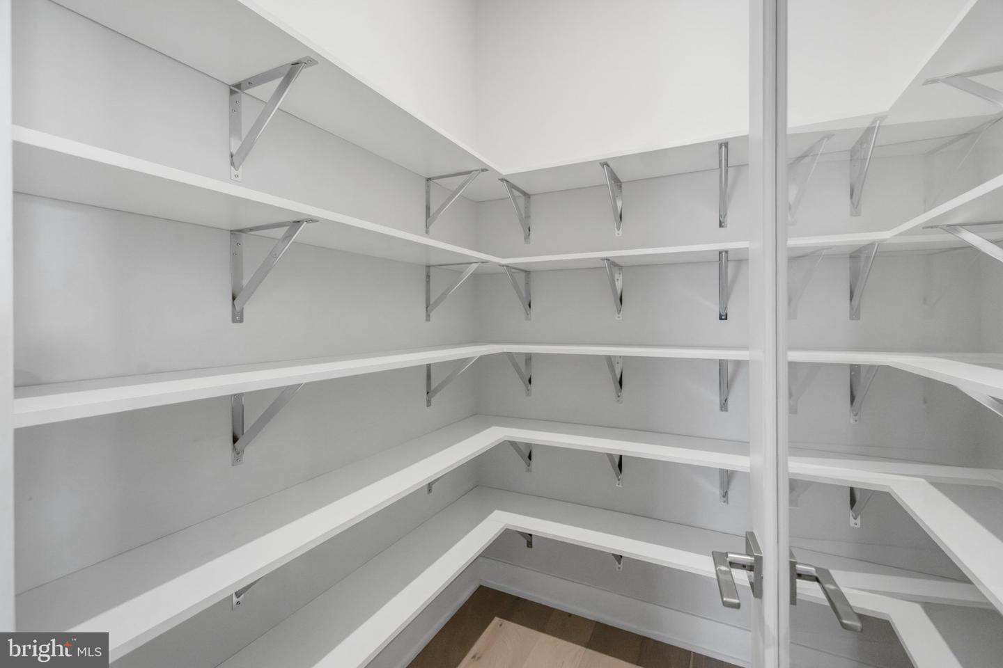 6829 Penngrove Ln Property Photo 26