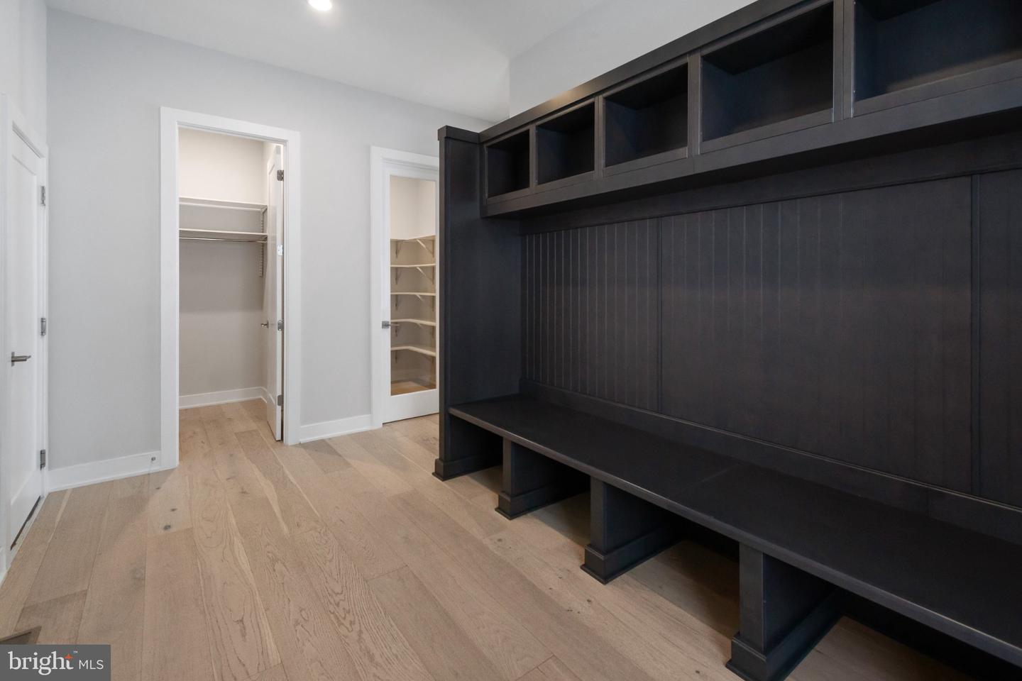 6829 Penngrove Ln Property Photo 28