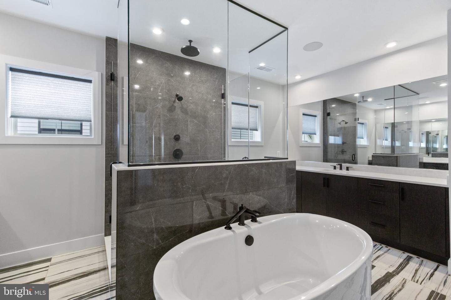 6829 Penngrove Ln Property Photo 38
