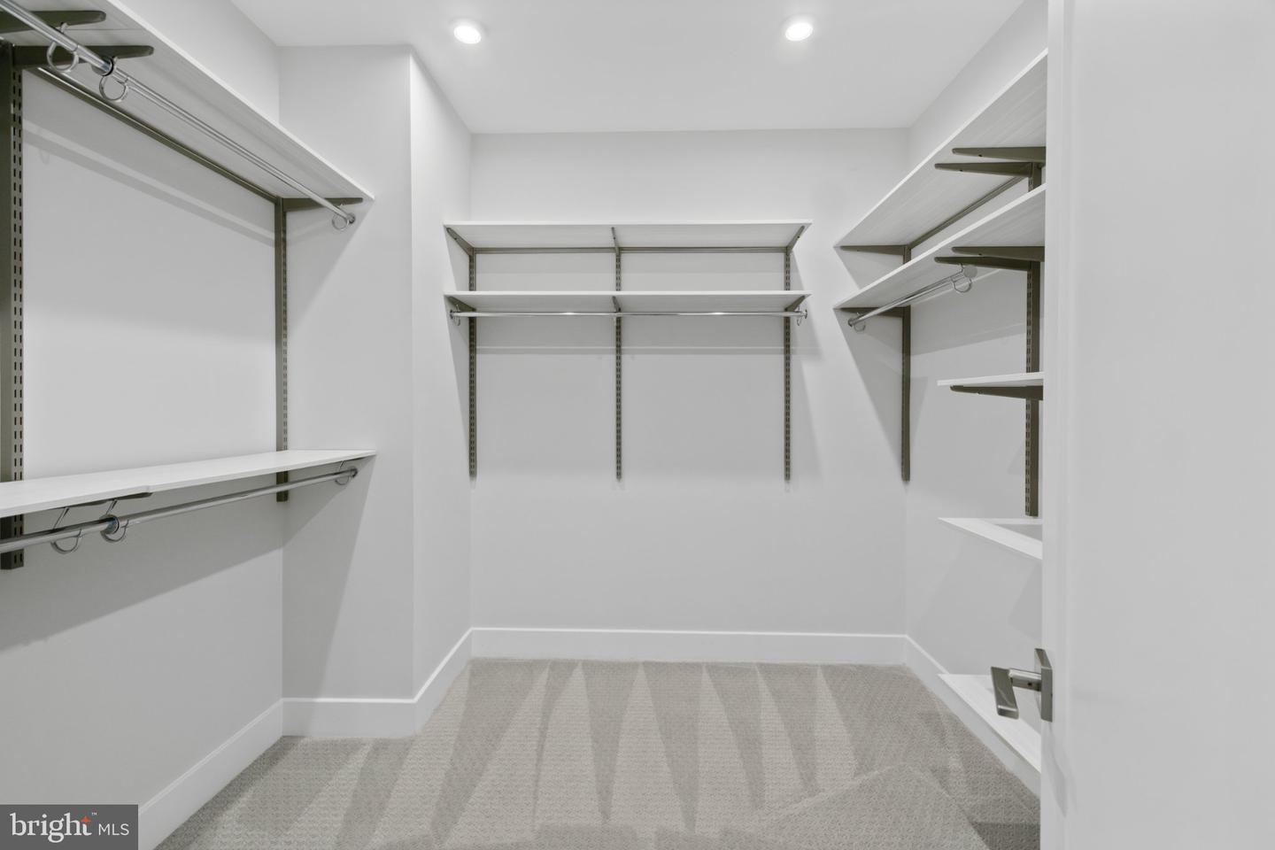6829 Penngrove Ln Property Photo 41