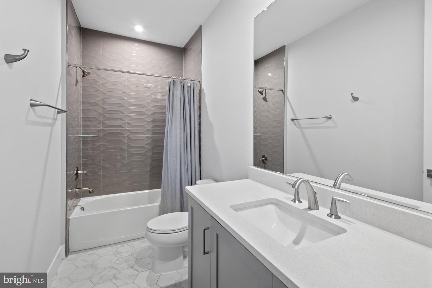 6829 Penngrove Ln Property Photo 54