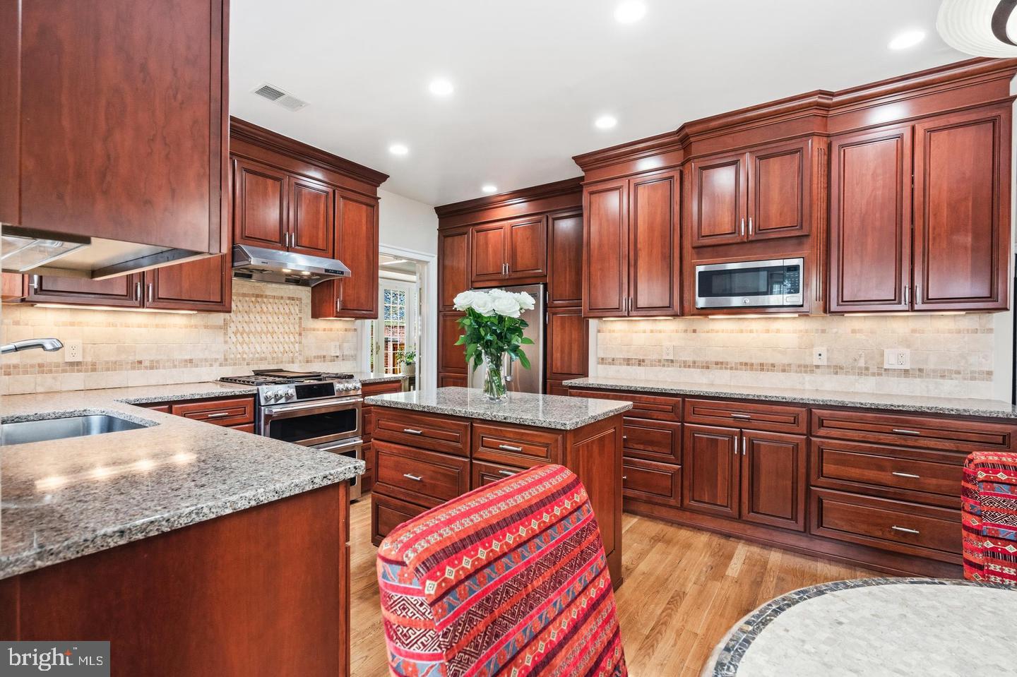 8015 Quarry Ridge Way Property Photo 17