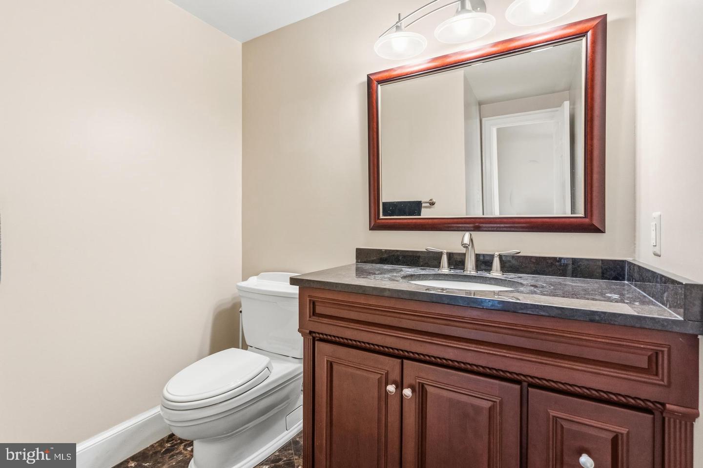 8015 Quarry Ridge Way Property Photo 25