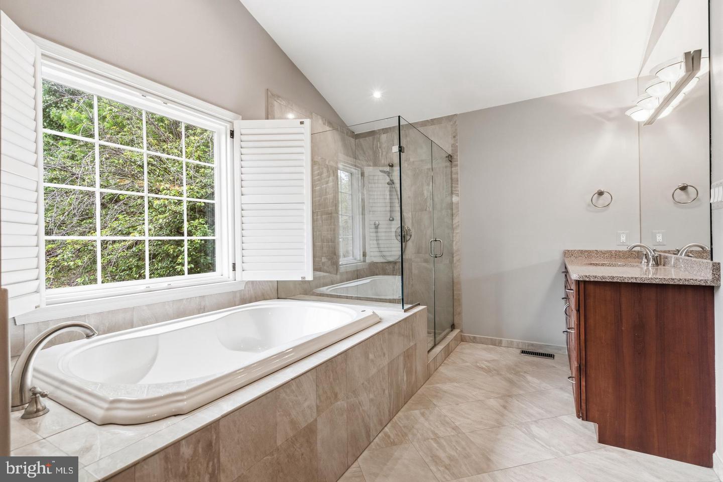8015 Quarry Ridge Way Property Photo 41