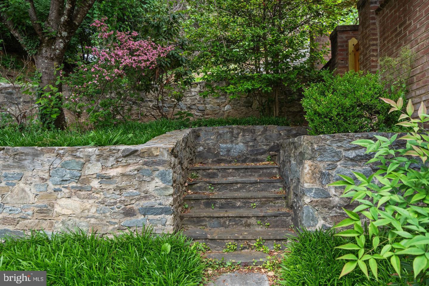 8015 Quarry Ridge Way Property Photo 57