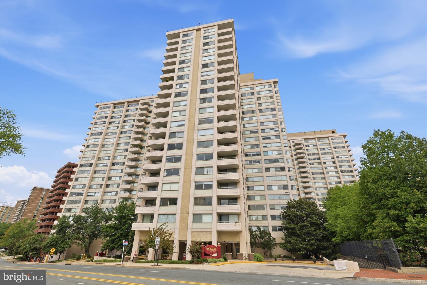 4515 Willard Ave #1403s Property Photo 1