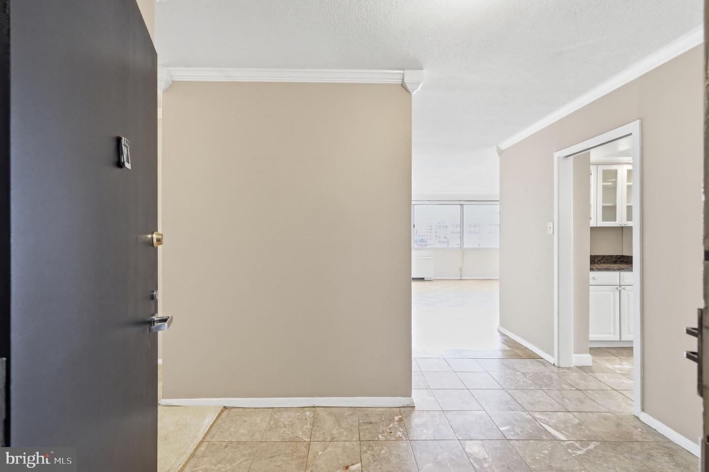 4515 Willard Ave #1403s Property Photo 4