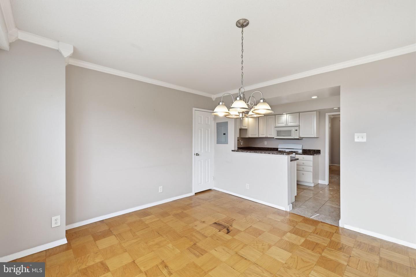 4515 Willard Ave #1403s Property Photo 18