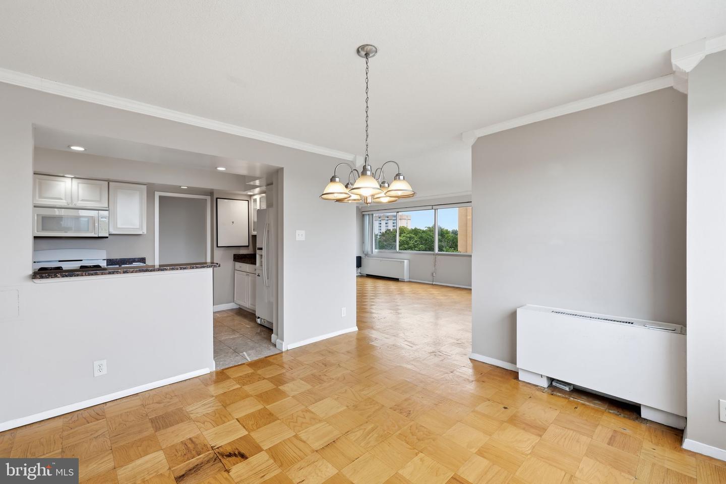 4515 Willard Ave #1403s Property Photo 19