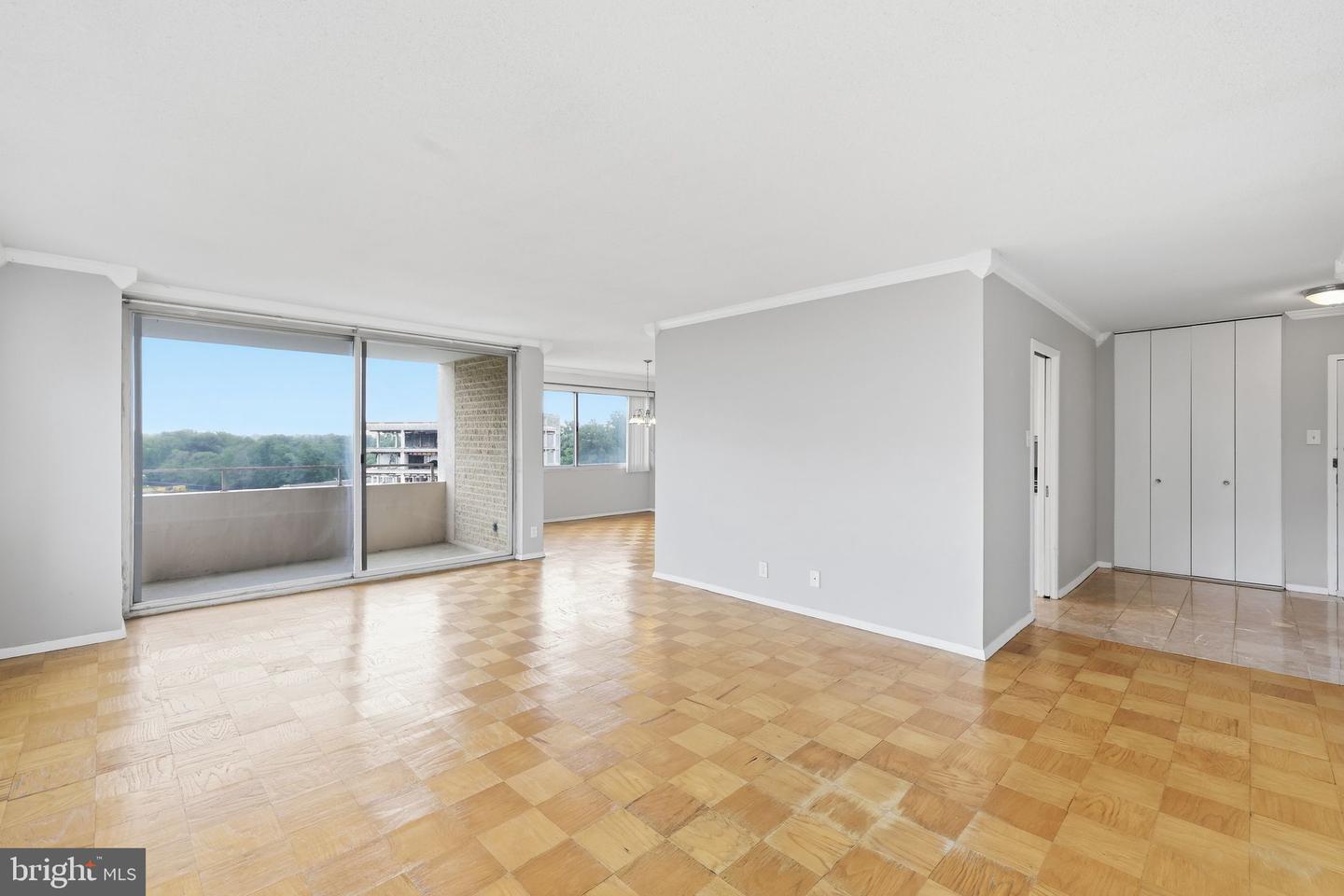 4515 Willard Ave #1403s Property Photo 25