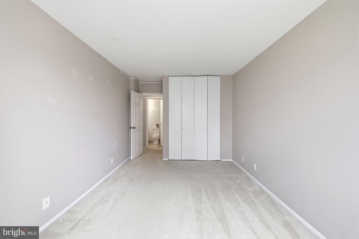 4515 Willard Ave #1403s Property Photo 44