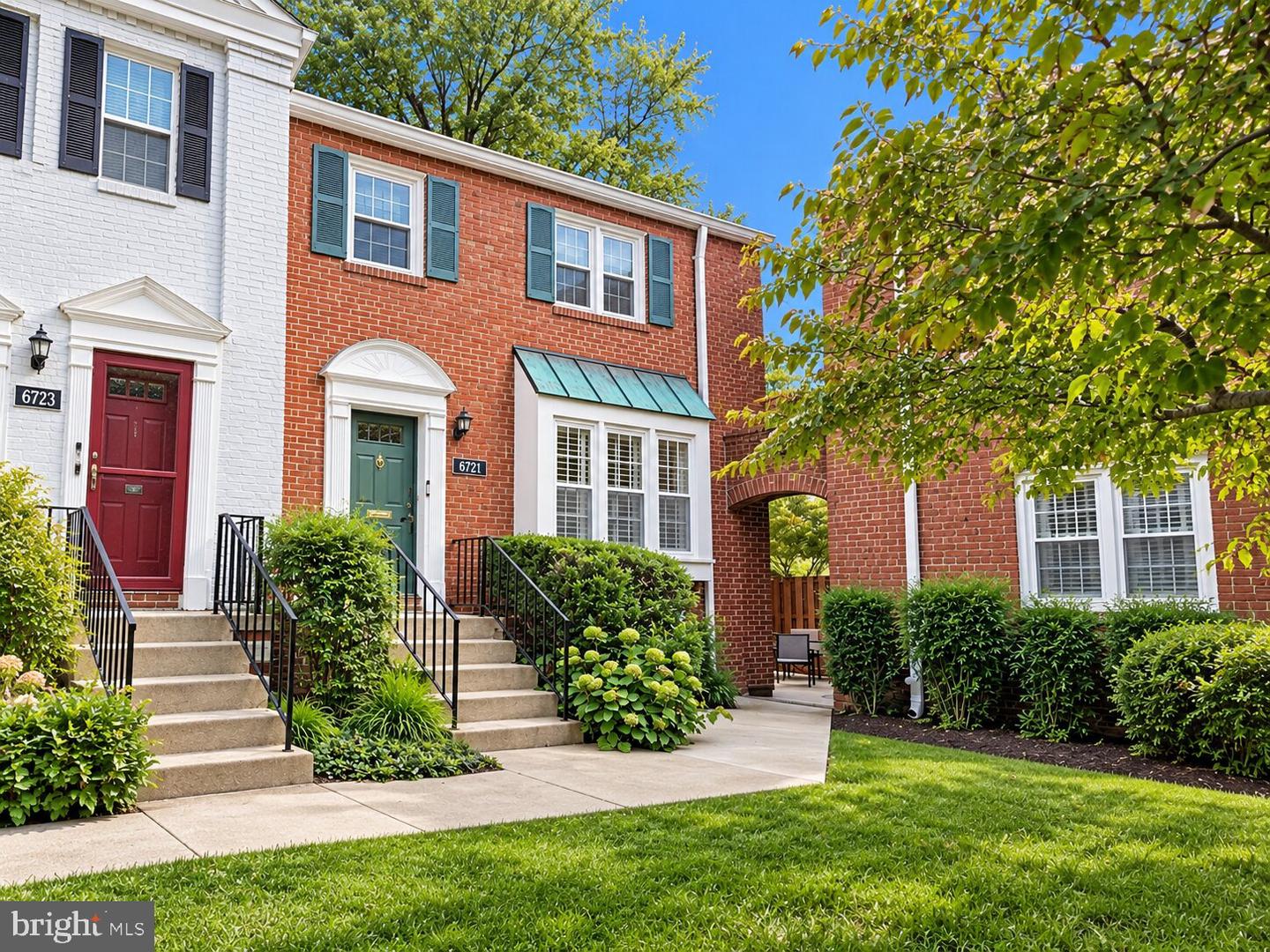 6721 KENWOOD FOREST LN #45 Property Photo 1