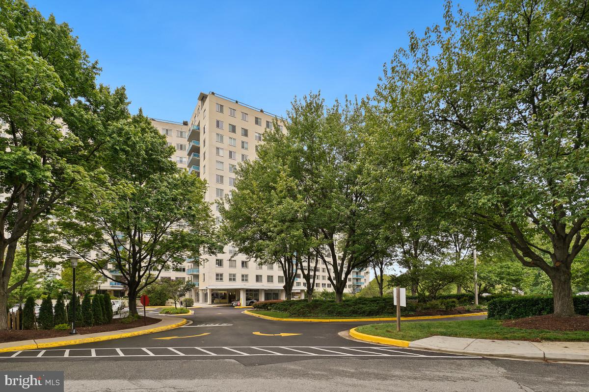 10500 Rockville Pike #304 Property Photo 50