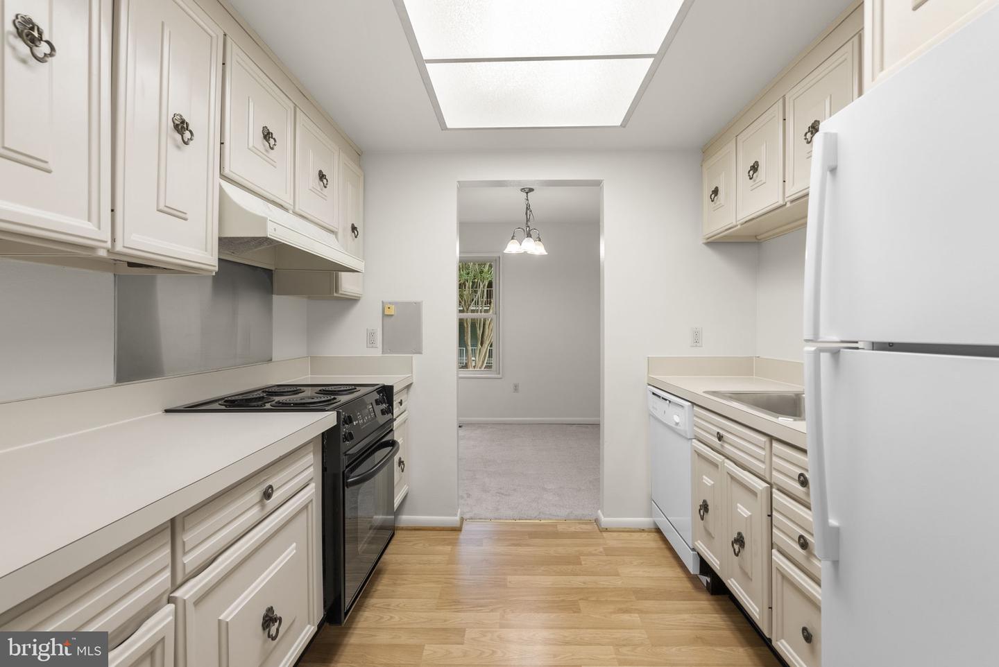 3352 Chiswick Ct #57-2h Property Photo 11