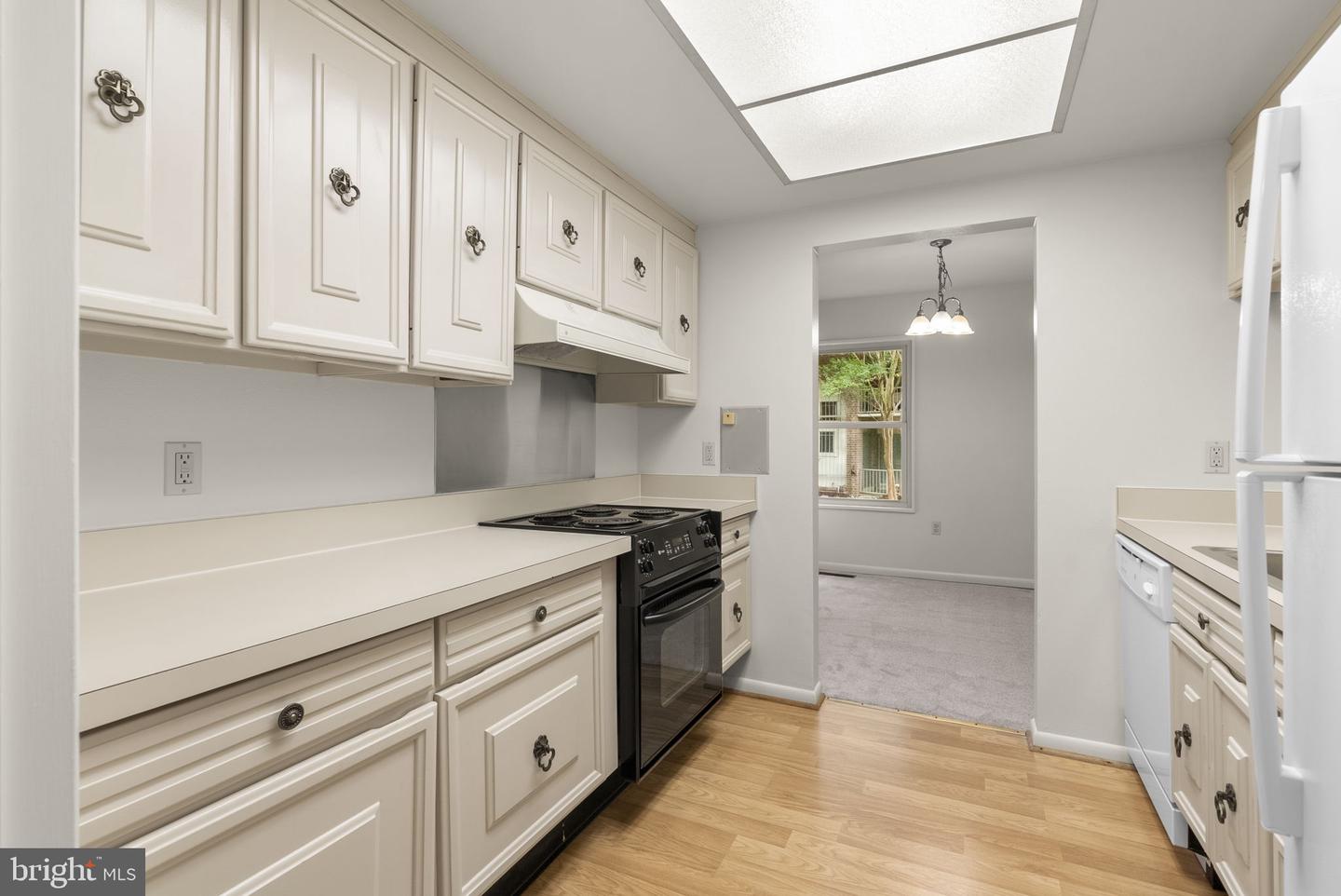 3352 Chiswick Ct #57-2h Property Photo 12